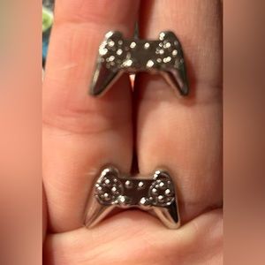 Video game controller cuff links